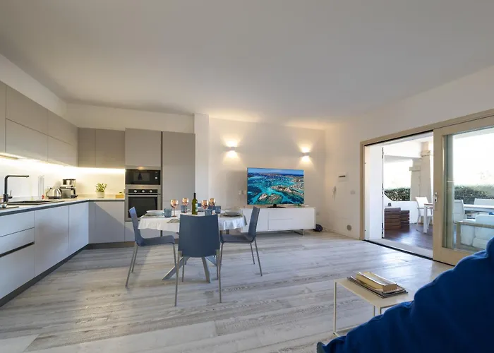 Sardinia Gold Luxury Apartment Palau